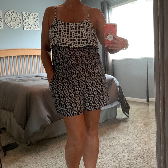 I.N. San Francisco Black and White Romper - Picture 5 of 6